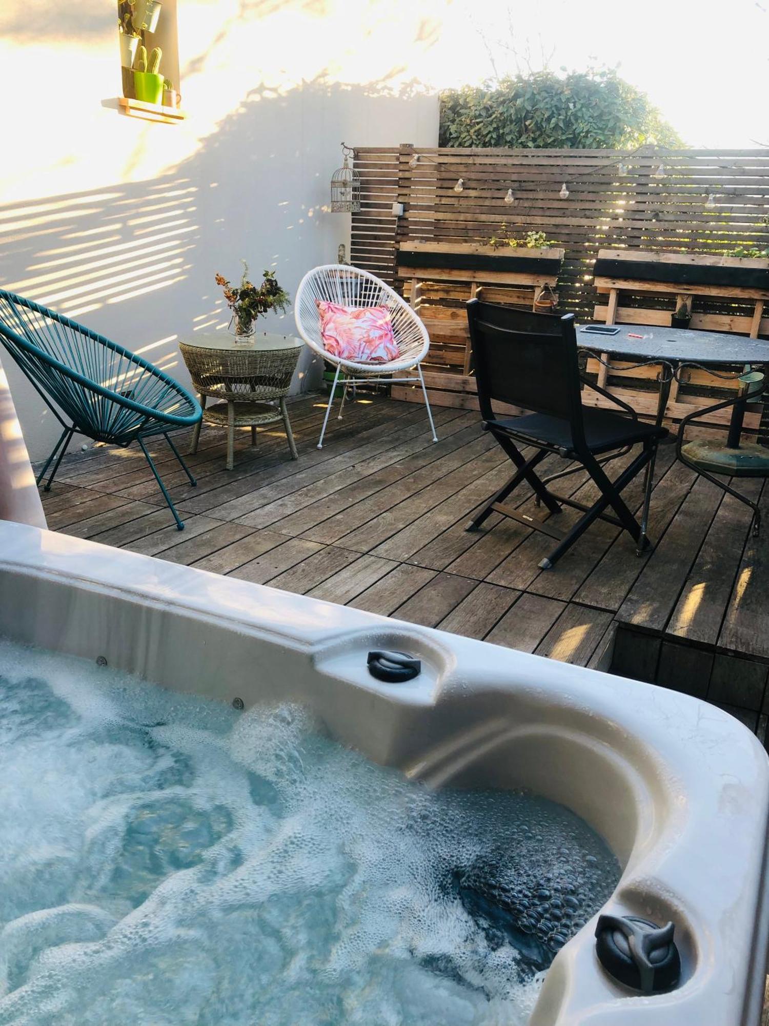 L'Oustaou B&B Piscine & Spa Besse-sur-Issole Экстерьер фото